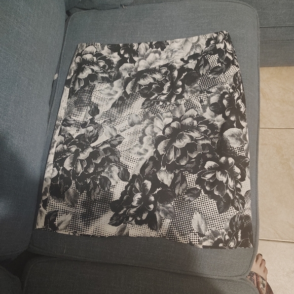 Floral skirt, unique pattern nostalgic Wedding refined, cottage core whimsical - Picture 8 of 11